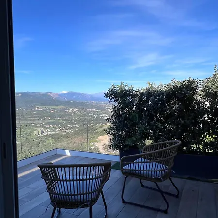 Hébergement de vacances I Cresti Calme Confort Emplacement Ideal Et Tres Belle Vue Ajaccio (Corsica)